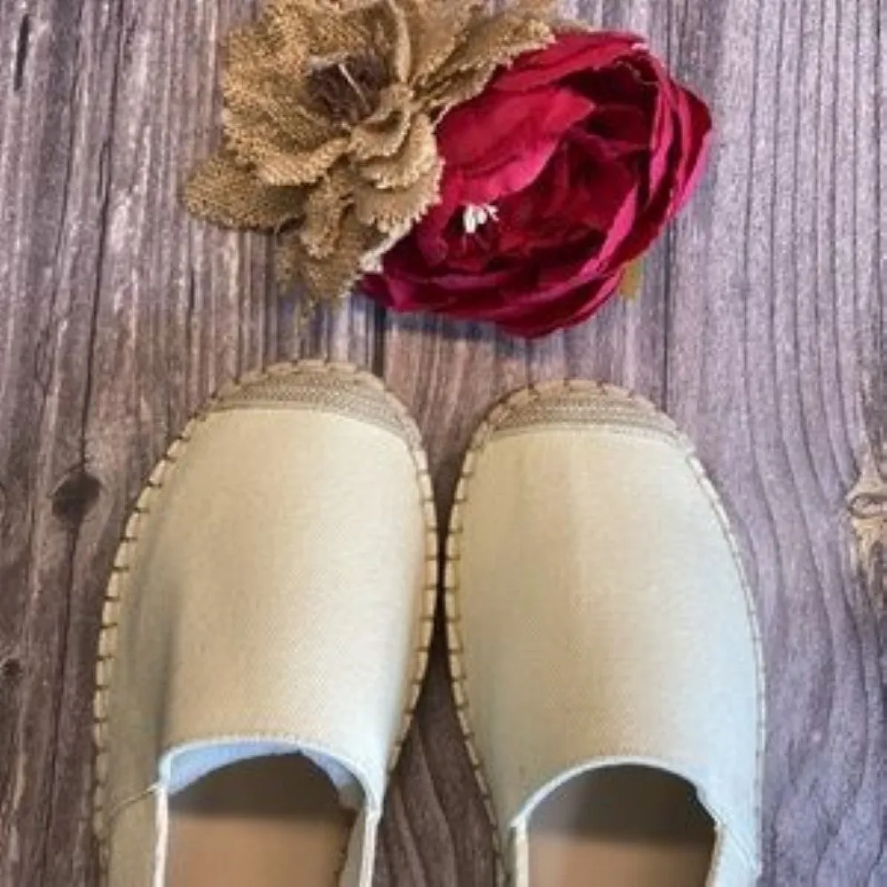 Aqua Beau Cream Espadrilles 8.5M