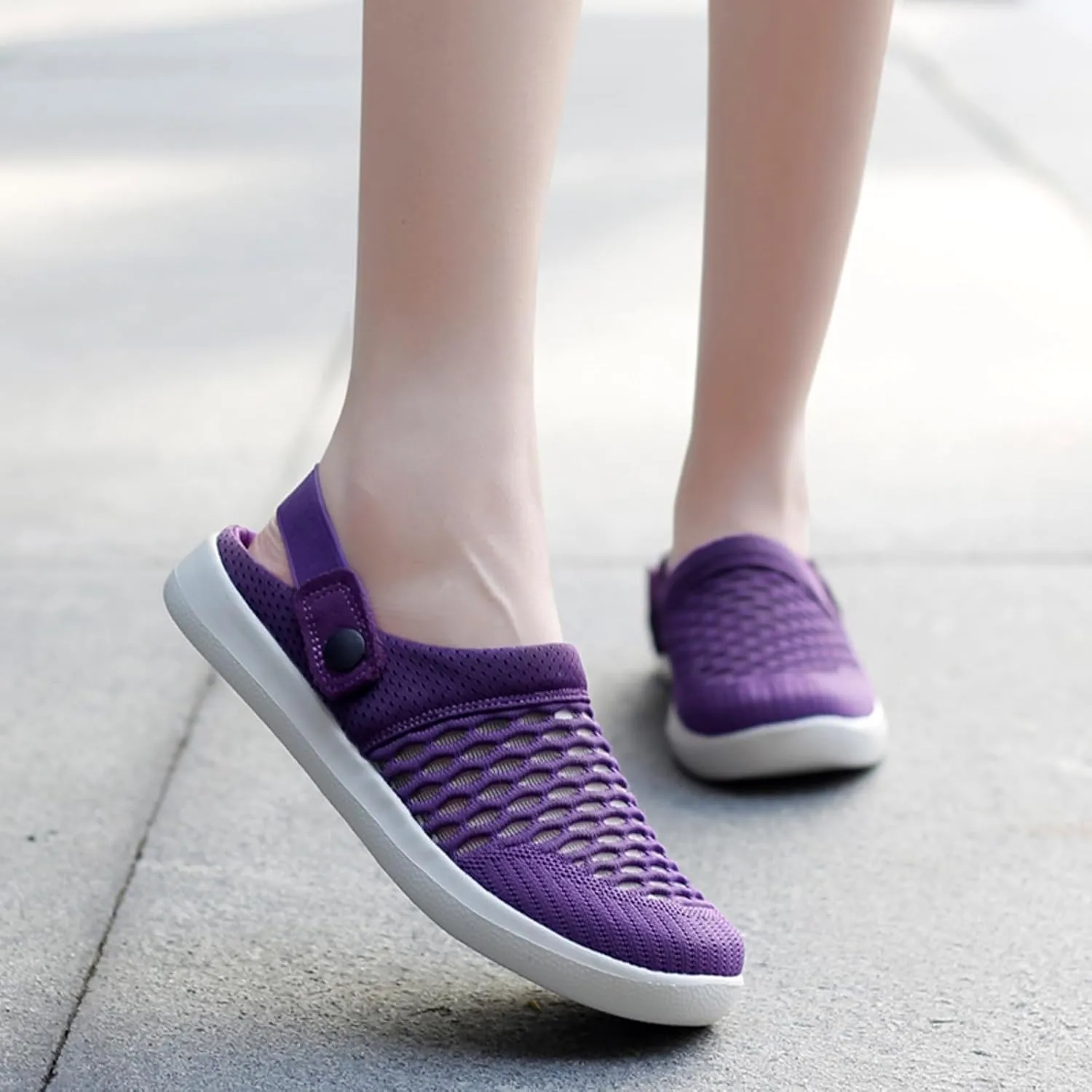 Clogs for Women Summer Casual Slip-on Mesh Mules Shoes Breathable Hollow Out Slippers Comfortable Closed Toe Sandals Fashion Open Back Slip On Shoes Lightweight Walking Slippers