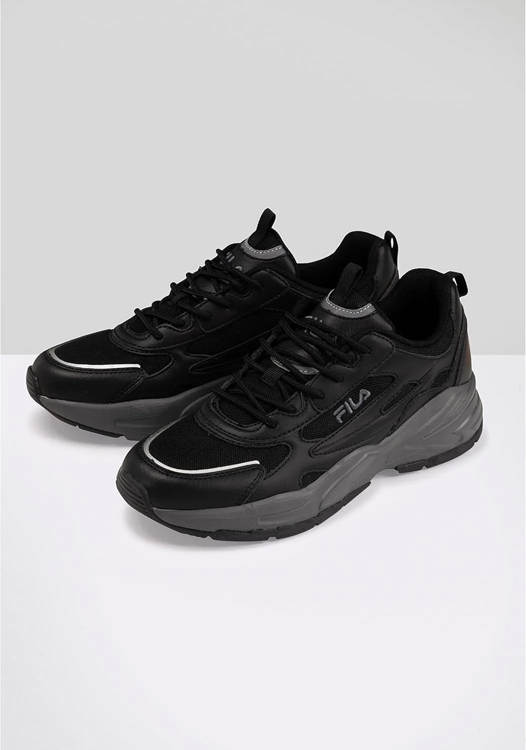 Fila Women's Low-Top Sneakers