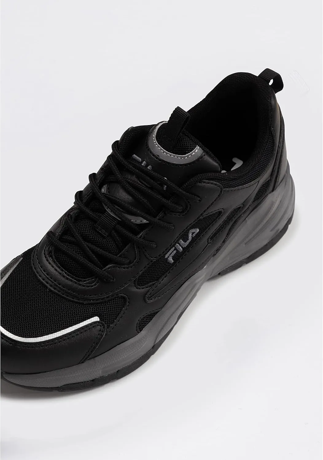 Fila Women's Low-Top Sneakers