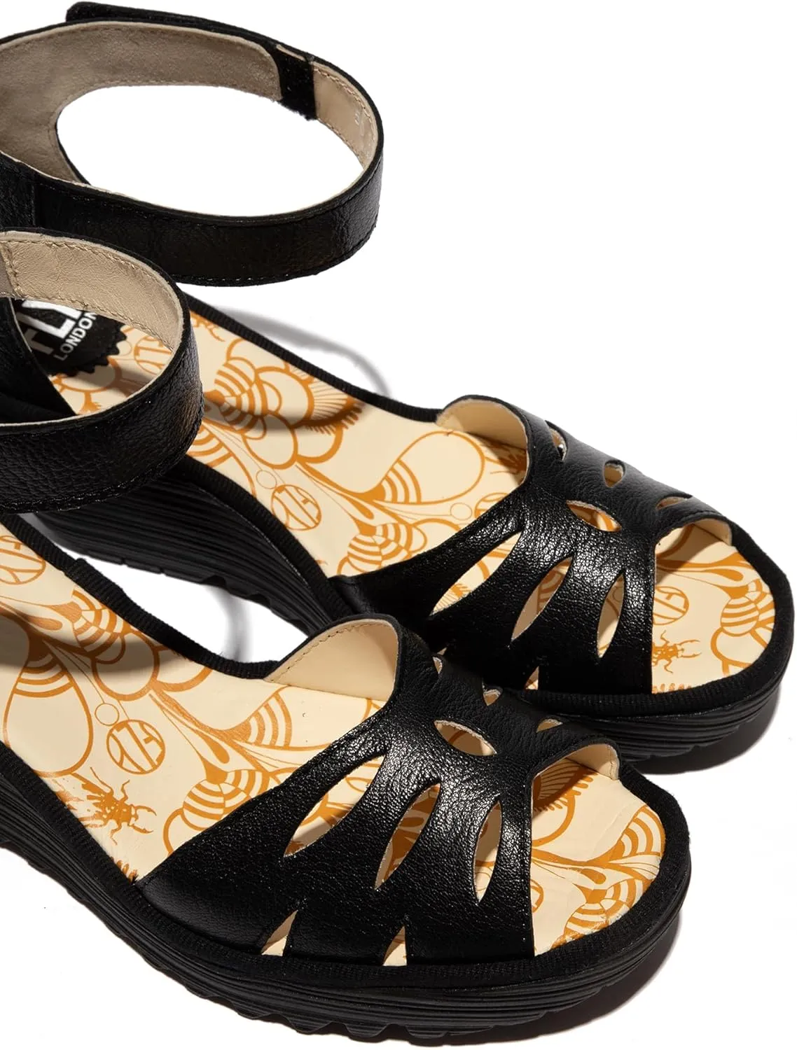 FLY London Women's Yelu454fly Wedge Sandal