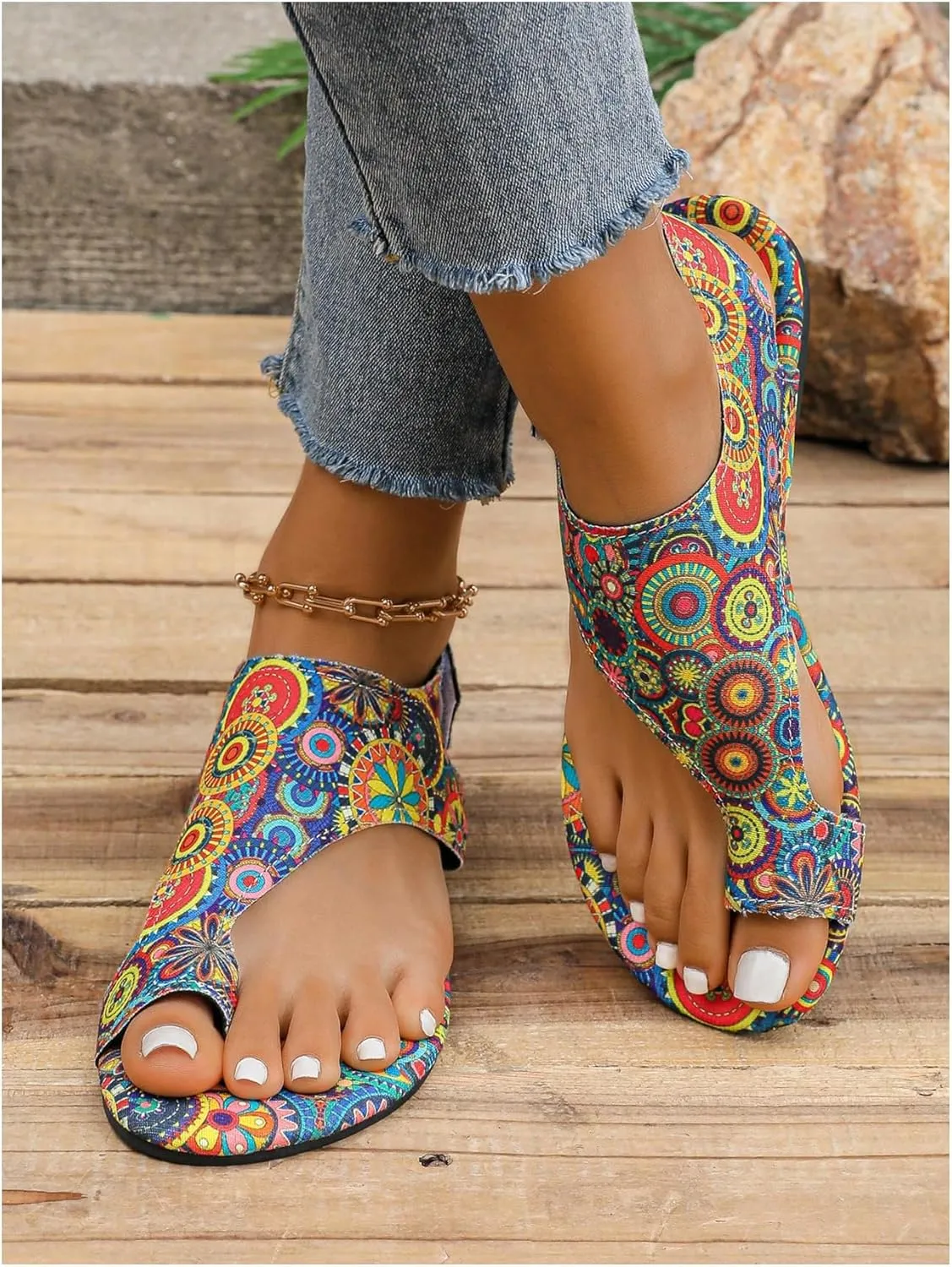 GORGLITTER Women's Colorful Bohemian Print Thong Sandals Open Toe Flip Flops Ankle Strap Flat Sandals