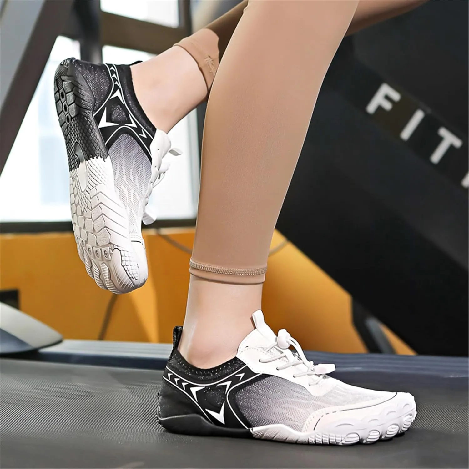 Hike Barefoot Shoes Womens Mens Water Shoes Lightweight Comfortable Slip On Walking Sneakers Wide Toe Plantar Fasciitis Footwear Non-Slip Outdoor Sports Zero Drop Shoe