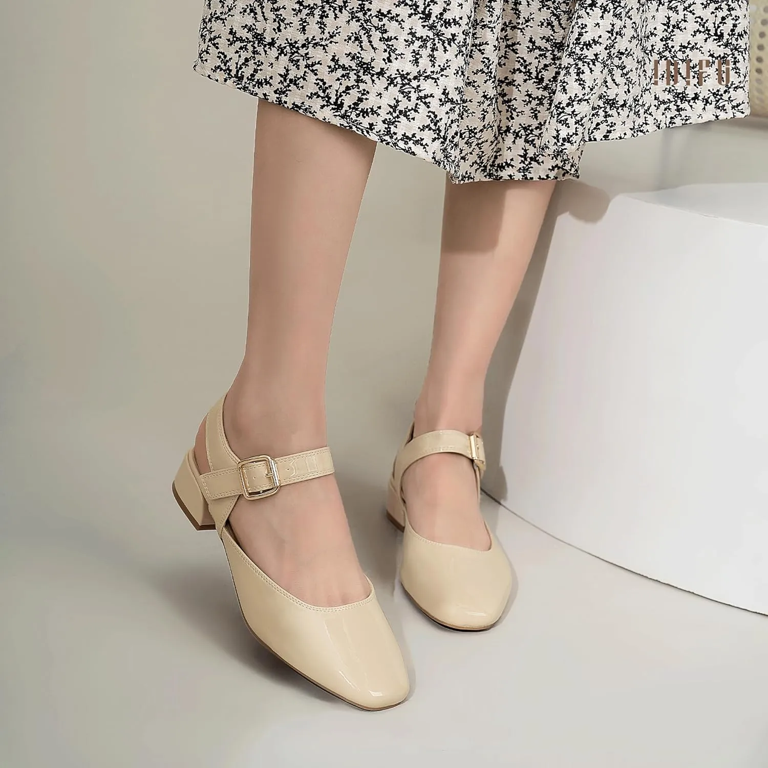 IDIFU Slingback Flats for Women Mary Jane Ballet Flats Square Toe Low Heel Ankle Strap Dress Shoes for Women Comfortable Wedding Bridal Work Office Trendy Dressy Casual Flats Shoes