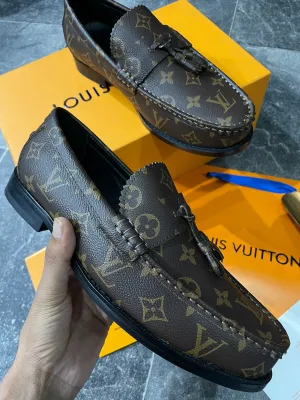 LOUIS VUITTON || Monogram Print Luxury Major Calf Leather Loafers /Brown
