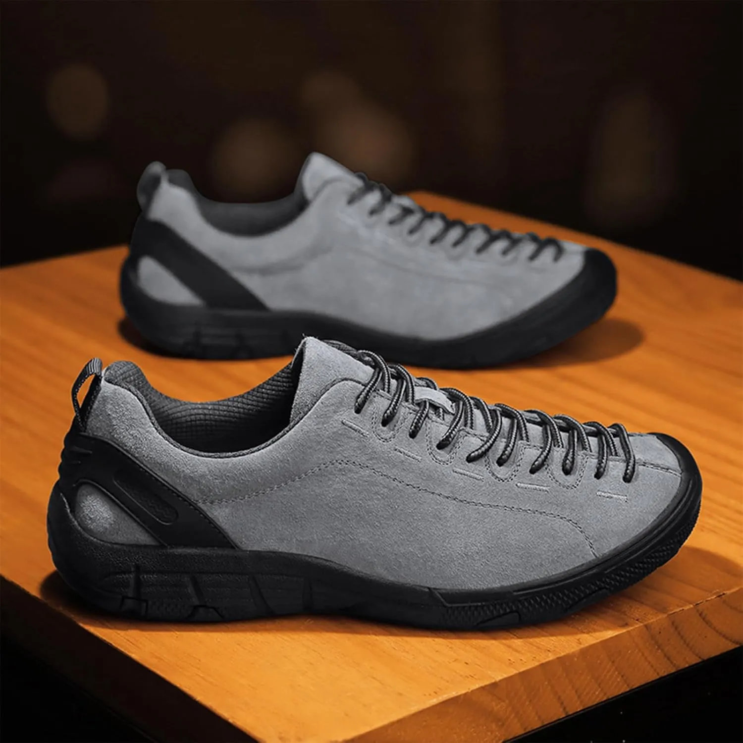 Men's Outdoor Suede Leather Lace Up Trekking Tactical Sneakers Casual Comfortable Anti-Collision wear-Resistant Low Top Hiking Sneakers Walking Work Shoes with Arch Support
