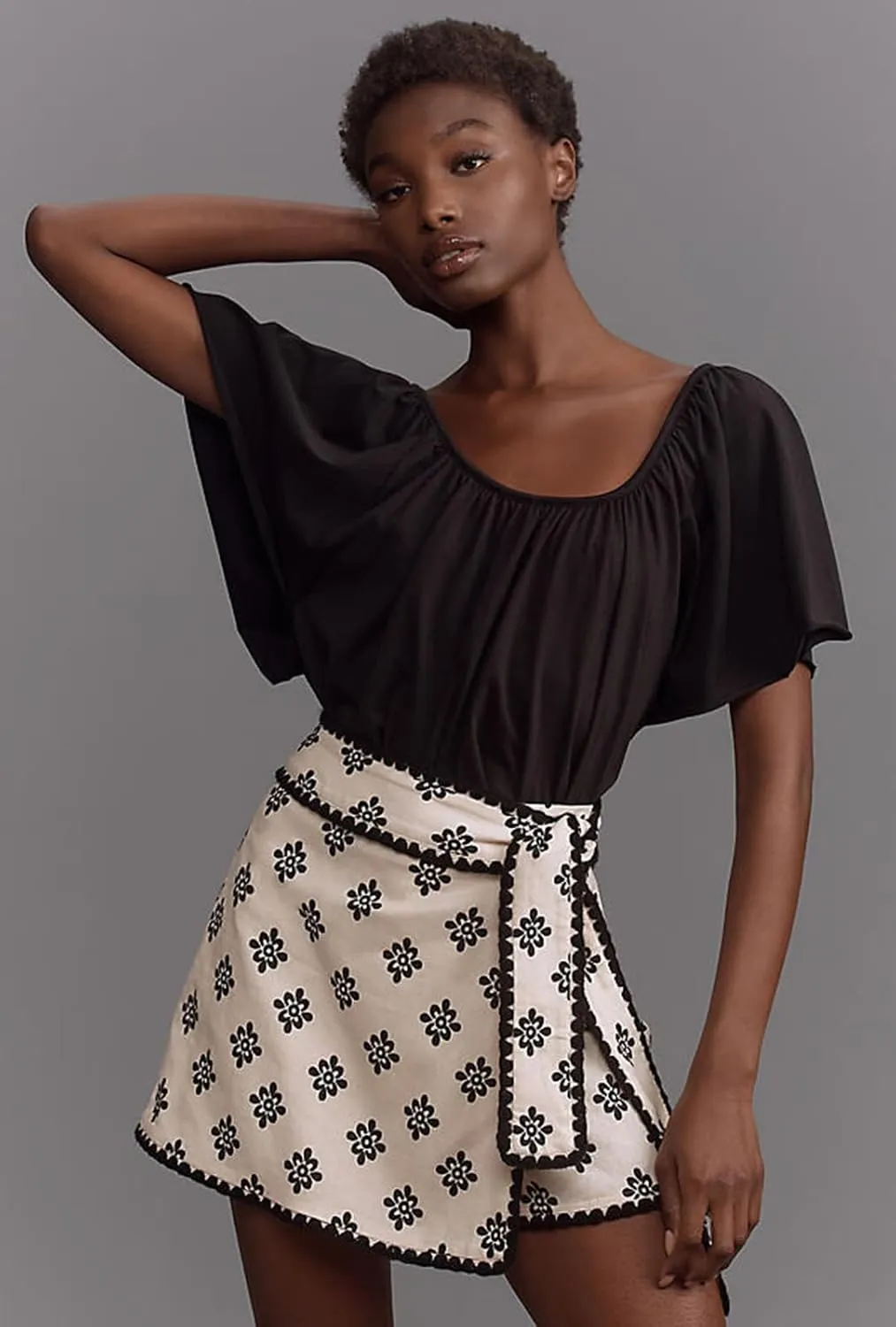 Mini Wrap Skirt Short for Women Flowy Bodycon Print Elastic Waist Fall Casual Beige Skort