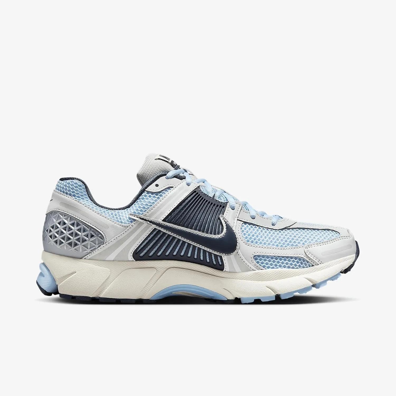 NIKE Men's Low-Top Sneakers