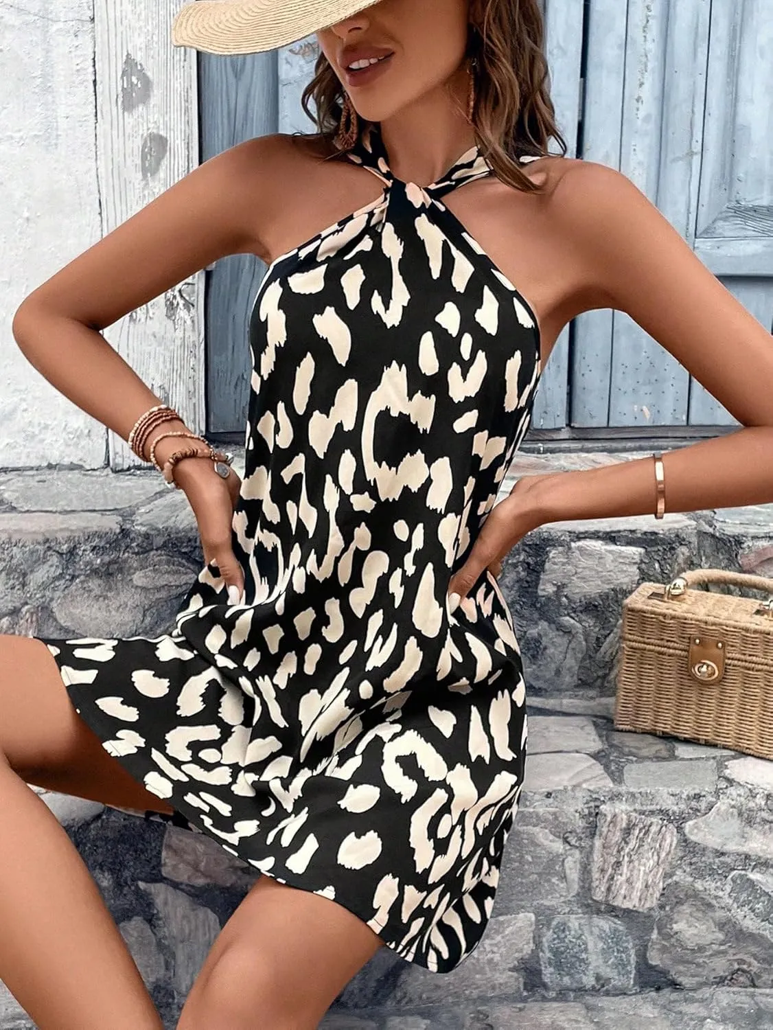 SweatyRocks Women's Sleeveless Twist Front Halter Dress Summer Graphic Print A Line Short Dresses