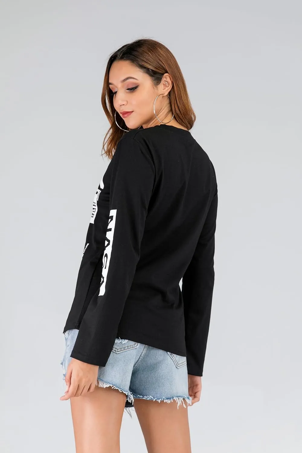 WLLW Women Long Sleeve Graphic Shirts NASA Letter Print Crew Neck Tee Tops Blouse Sweatshirts