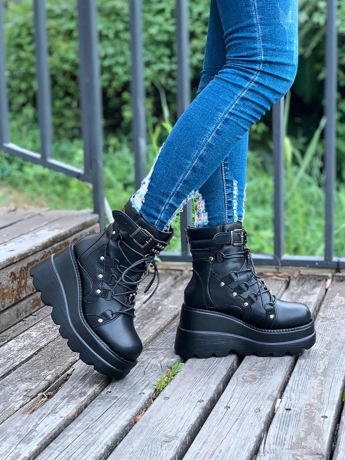 ZBYY Women's Lace Up Combat Booties Wedge Platform Mid Calf Military Booties Goth Buckle Strap Winter Ankle Boots